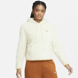 NIKE Sherpa fleece pullover💜